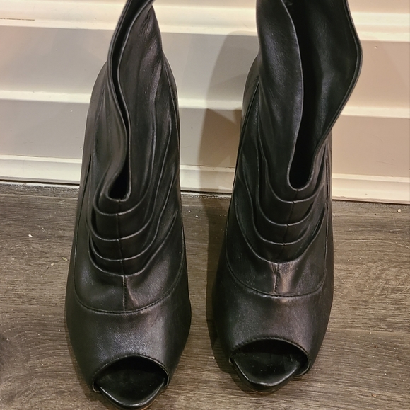 Black bootlets - Picture 2 of 4